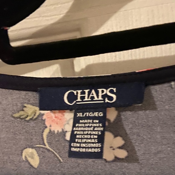 Chap’s XL  dress.  3/4 sleeve. Floral dress with gathering at front.  FLATTERING - Picture 3 of 16